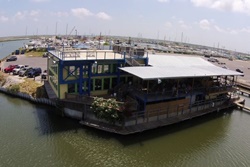 Paradise Key Dockside Bar & Grill, dog friendly restaurant in Corpus Christi, dogs allowed restaurant Corpus Christi, Texas